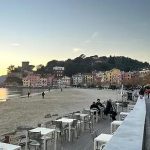  Affittacamere La Torretta A San Terenzo Italia